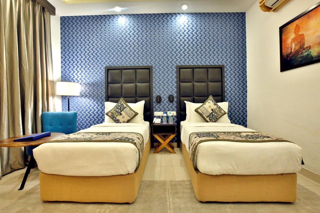 Hotel The Fern Residency Noida Zewnętrze zdjęcie